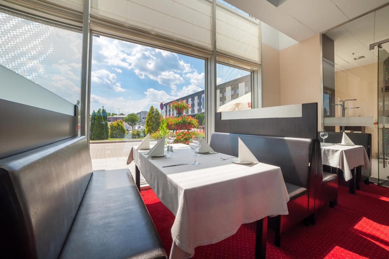 Premier Krakow Hotel Bagian luar foto